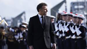 Emmanuel Macron assure que la France "ne va pas s'engager" dans la guerre au Moyen-Orient