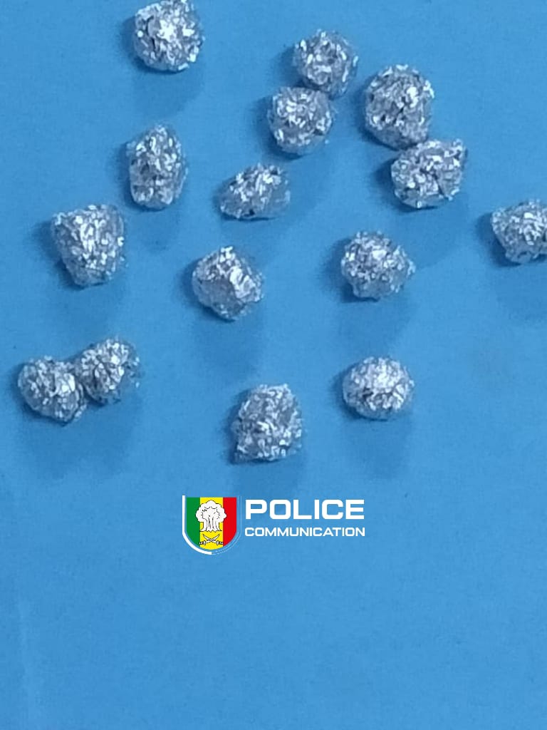 Golf Sud- Un dealer, en possession de pierres de crack (dérivé de la cocaïne),  tombe !