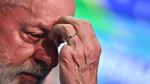 Brésil: Lula dit avoir révoqué le visa d'un diplomate américain qui voulait visiter Bolsonaro en prison