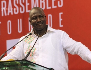 Ces hommes d’affaires louches qui travaillent avec le régime de Macky Sall...Qui est réellement Adama Bictogo ? Ces hommes d’affaires louches qui travaillent avec le régime de Macky Sall...Qui est réellement Adama Bictogo ?