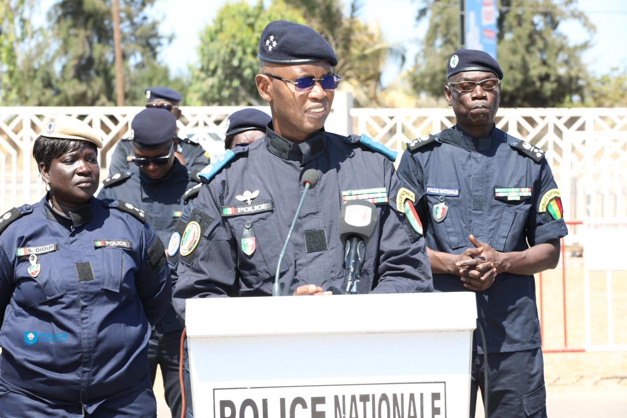 FÊTE DE L’INDÉPENDANCE : LE DGPN MAME SEYDOU NDOUR PASSE LES TROUPES EN REVUE ET INSISTE SUR L’EXEMPLARITÉ