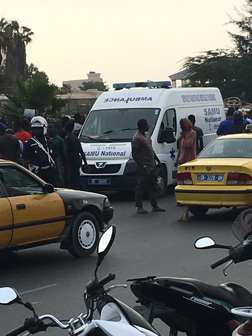 Nouveau bilan de l'accident sur l'autoroute: une quinzaine de morts et de graves blessés Nouveau bilan de l'accident sur l'autoroute: une quinzaine de morts et de graves blessés