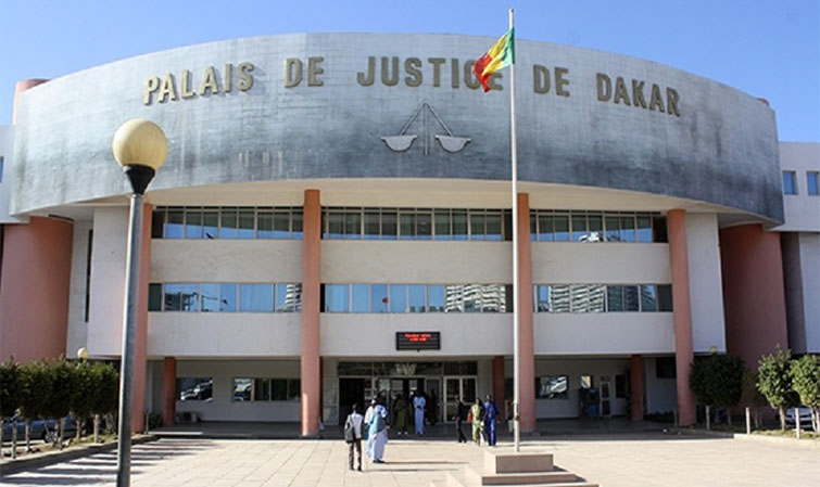 Tribunal de Dakar : un conseiller municipal vole un taxi et le revend à 170 000 FCFA
