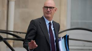 France: le gouvernement prévoit jusqu'à six milliards d'euros d'économies supplémentaires