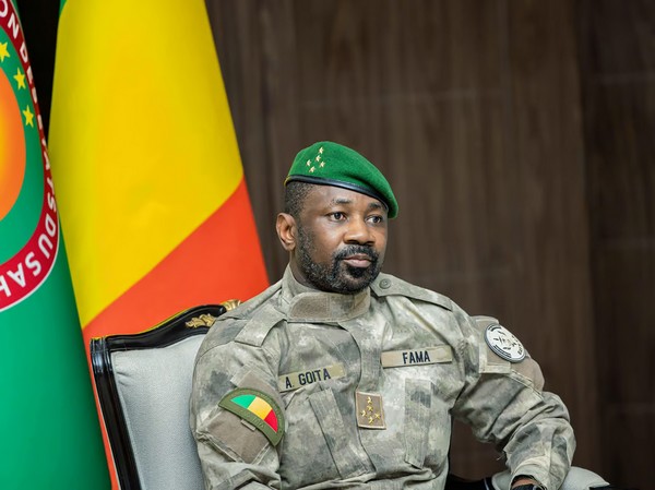 Mali: après la mort du ministre de la Défense Sadio Camara, la junte reste silencieuse