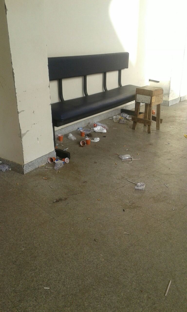 Qui protège la société  de nettoiement du tribunal de Dakar? Qui protège la société  de nettoiement du tribunal de Dakar?