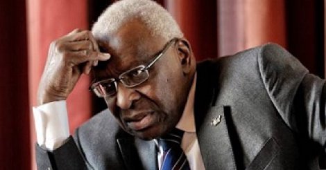 Le président Lamine Diack fête ses 83 ans en "prison" Le président Lamine Diack fête ses 83 ans en "prison"