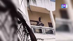 Cité Fadia : Une dispute sur Sonko vire au drame, un jeune poignarde son grand frère