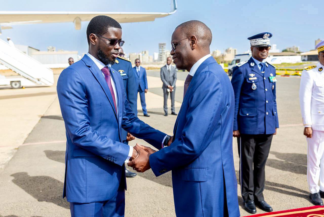 Le PR, Bassirou Diomaye Faye, a quitté Dakar ce s matin pour se rendre à Banjul- Ce que l'on sait du séjour en Gambie !