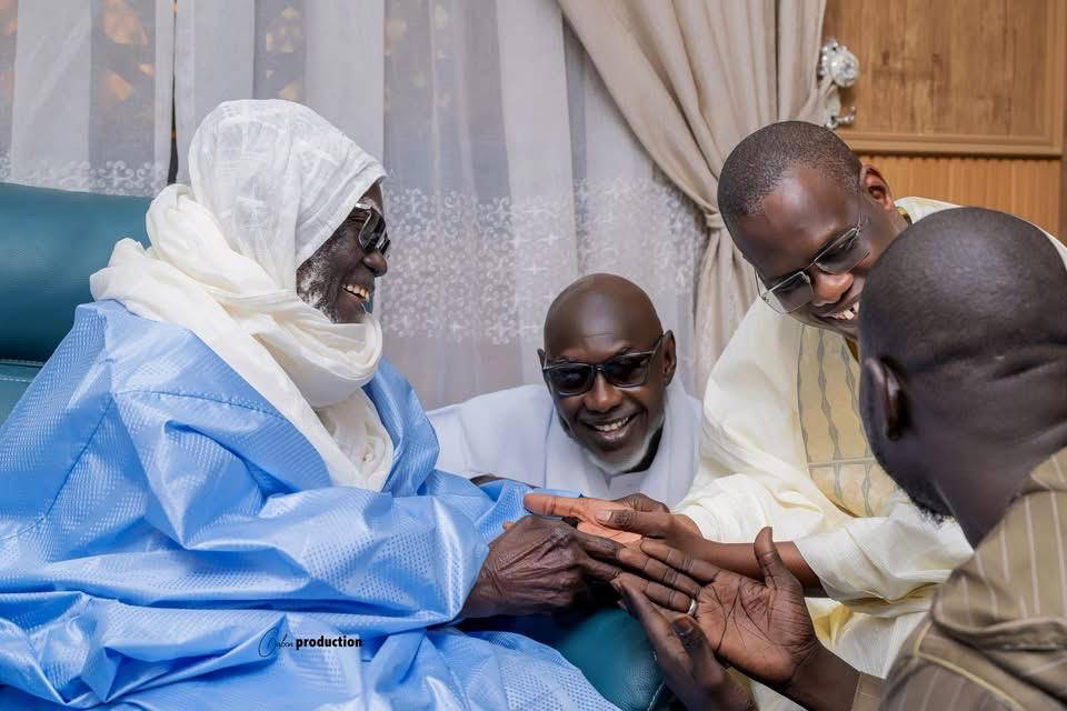 Touba : le Premier ministre, Ahmadou Al Aminou Lo, présente les condoléances de la nation