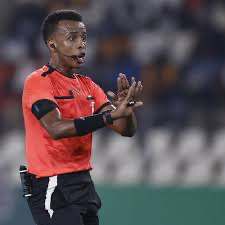 La fin du "rêve de ma vie" : écarté du Mondial, l'arbitre somalien Omar Artan sort du silence