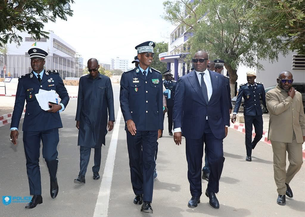 MOUHAMADOU MAKHTAR CISSÉ ENTAME SA TOURNÉE DES SERVICES DE SON DÉPARTEMENT PAR LA POLICE NATIONALE