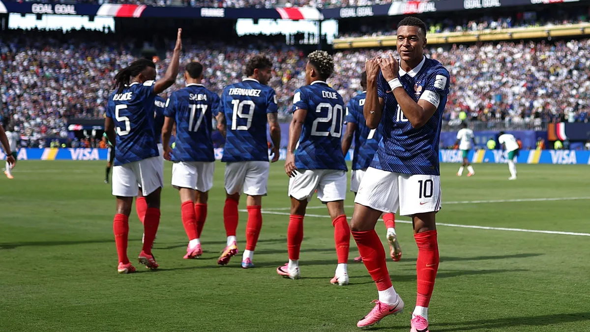 Coupe du monde 2026 - Malmenés puis emballants, les Bleus dominent le Sénégal grâce à des buts de Kylian Mbappé et Bradley Barcola (3-1)
