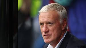 Endeuillé par la mort de sa mère, Didier Deschamps ne sera pas sur le banc face à la Norvège