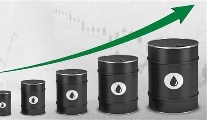 Le prix du baril de pétrole de Brent s'envole au-dessus de 80 dollars