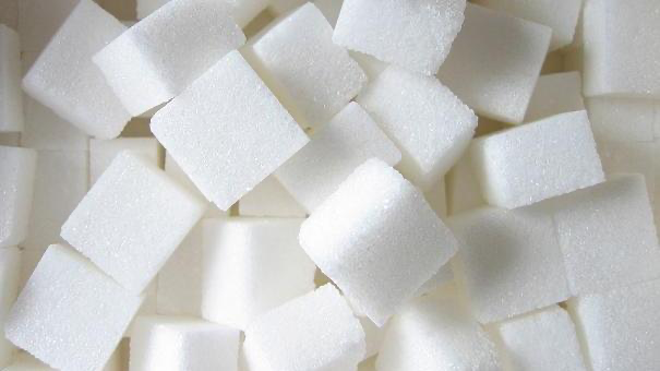 La fin d'un monopole : l'État desserre l'étau sucrier pour abreuver le marché national