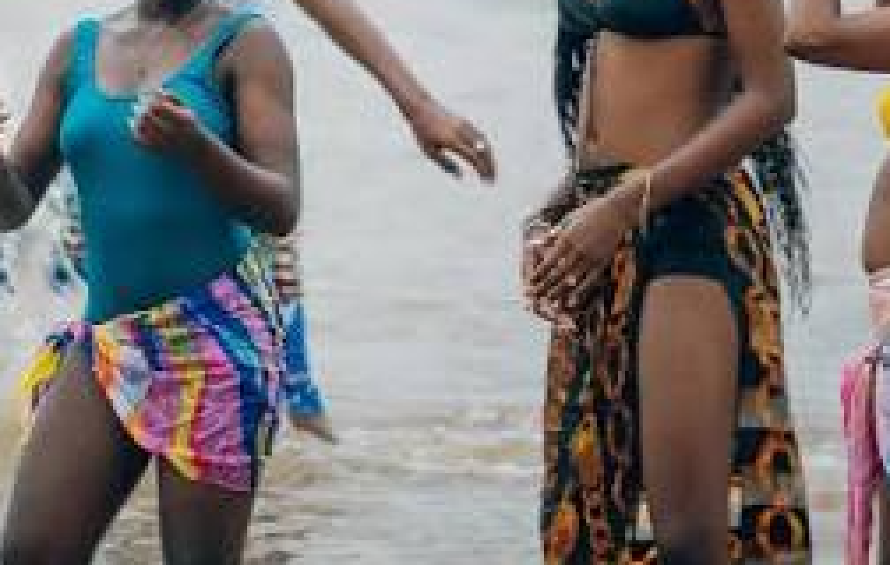 Soupçons sur le littoral de Guédiawaye : un individu à peine affranchi du milieu carcéral est désigné par deux mineures pour des gestes déplacés