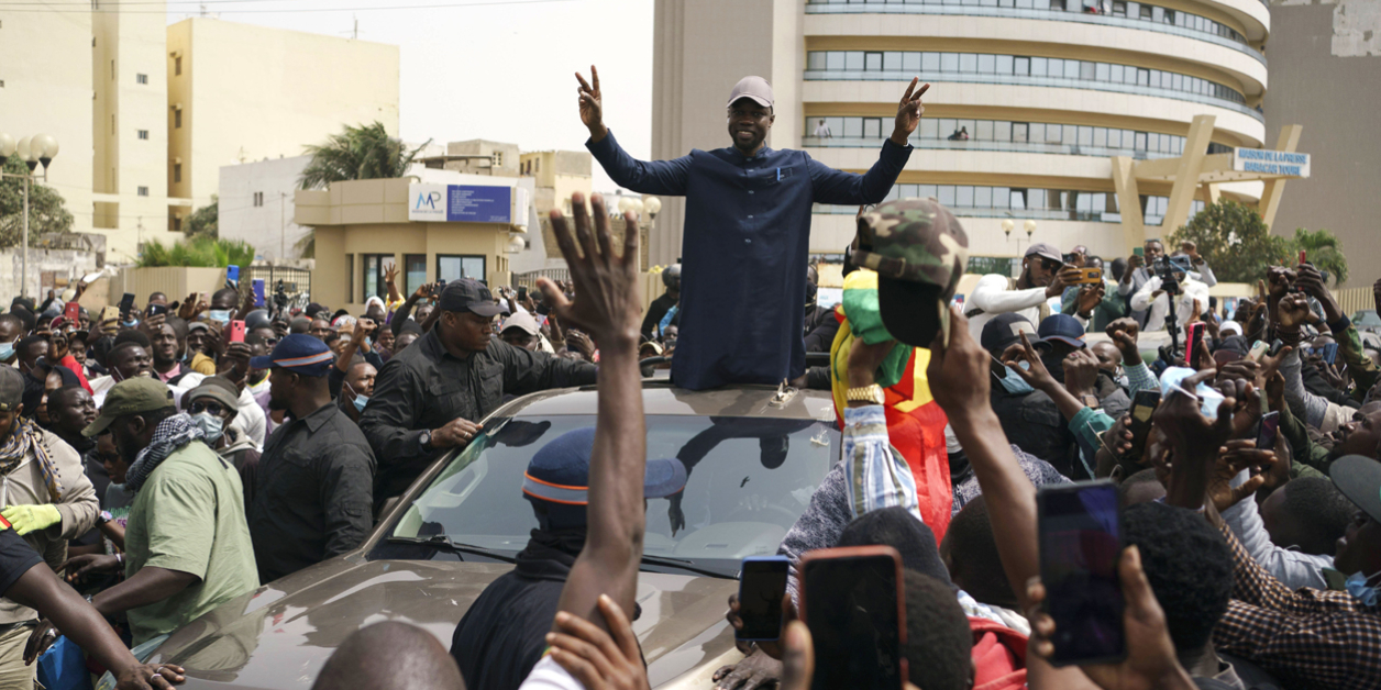 Bain de foule triomphal en banlieue : Ousmane Sonko garde intacte sa popularité