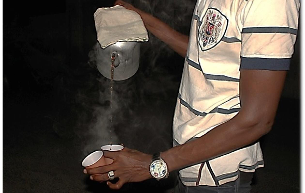 À Sédhiou, un prestataire de café Touba exige des faveurs charnelles de la part d'un commerçant en contrepartie d'un prêt de 50 000 F CFA
