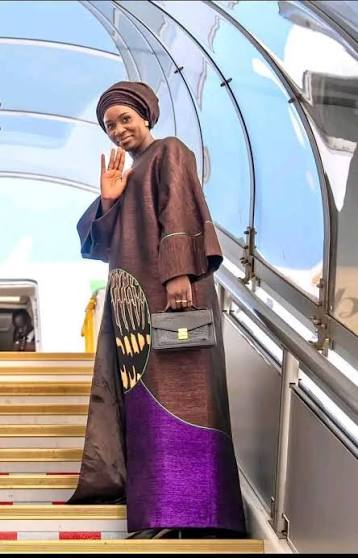 Les fastes de la République : la Première Dame du Sénégal attendue à Paris
