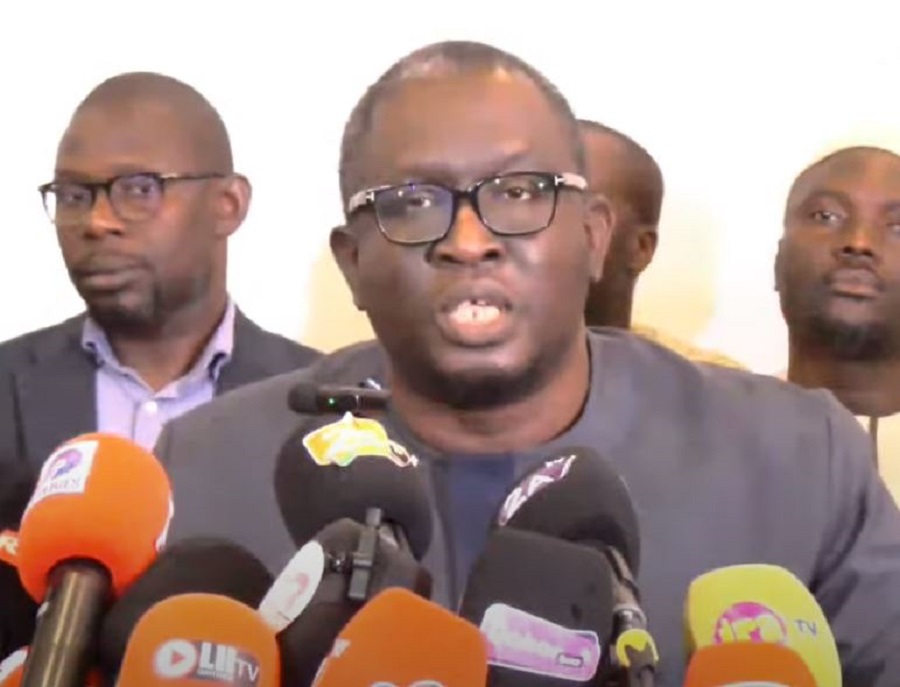 Ayib Daffé : « la majorité parlementaire réaffirme sa détermination à conduire les réformes au nom de la transparence et de la bonne gouvernance… »