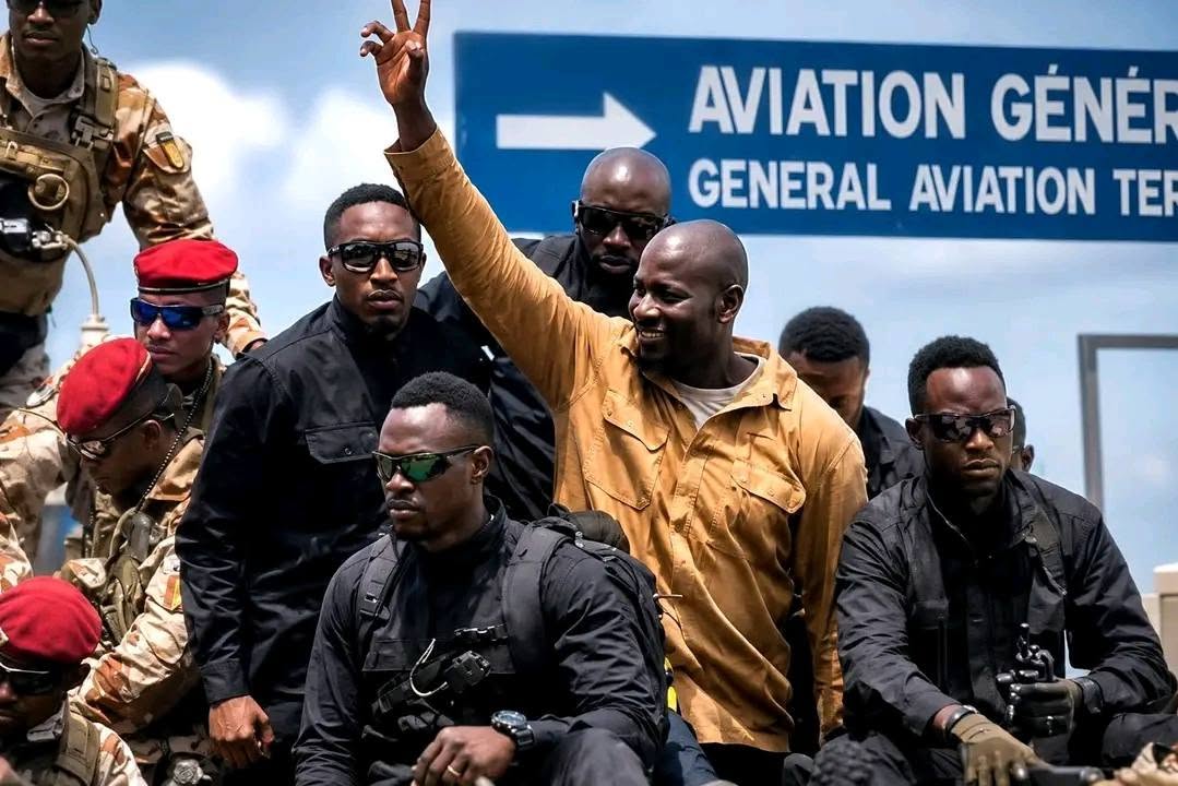 Entre prestige et vigilance : le retour sous haute protection de Mamadi Doumbouya