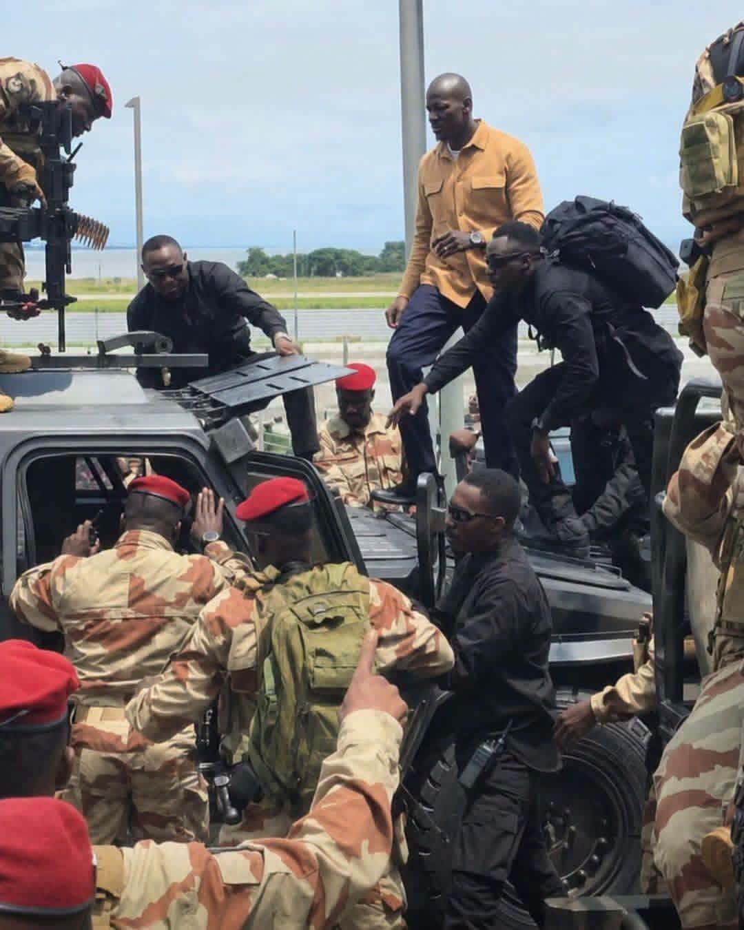 Entre prestige et vigilance : le retour sous haute protection de Mamadi Doumbouya
