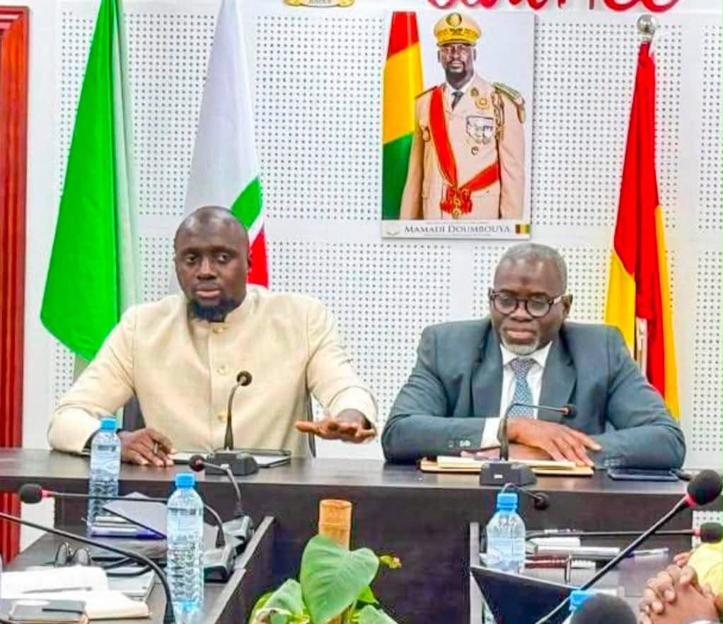 Guinée : Doumbouya frappe encore au sommet de l’État, deux ministres limogés dans un contexte de fortes interrogations