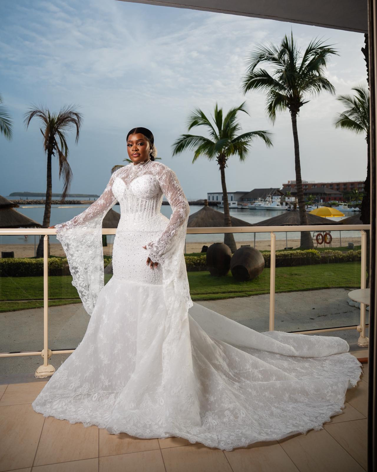 Mariage princier de Mame Diarra Diop : dans l’écrin d’une robe d’exception, une mariée qui rayonne (IMAGES EXCLUSIVES)