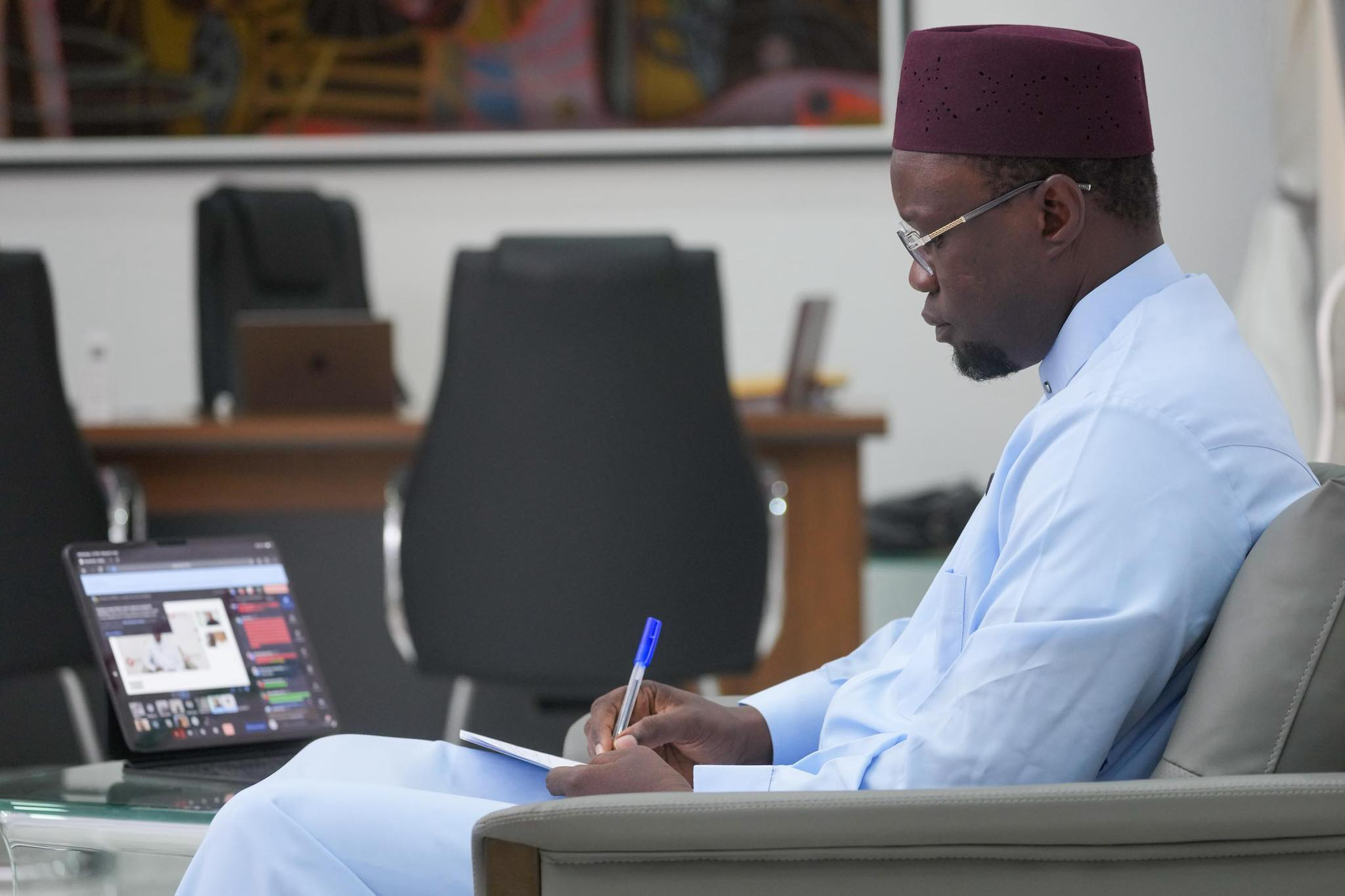 Dakar : de supposées communications de Sonko au dossier Kosmos, les révélations qui agitent le pouvoir