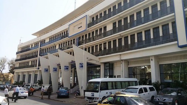 Bourses de sécurité familiale : les postiers montent au créneau et interpellent directement le chef de l’État