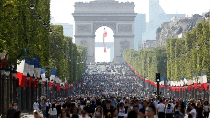 La préfecture de police annule plusieurs événements estivaux parce que...