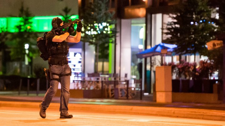Après la fusillade de Munich, les enquêteurs privilégient la piste d'un "forcené" sans lien avec le djihadisme