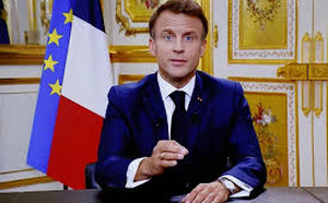 Emmanuel Macron appelle à faire "tous bloc face aux semeurs de chaos"