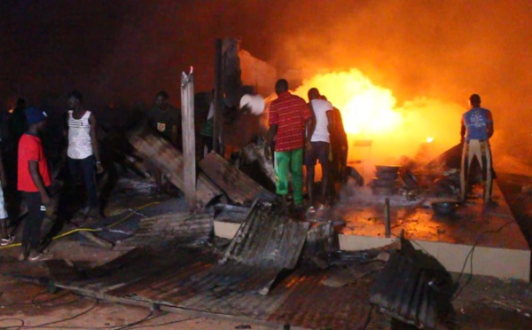Déluge de flammes à l'hôpital de Tivaoune- Le bilan s'alourdit...Le Président Macky Sall dépêche le ministre de l'Intérieur sur place...Le circuit électrique serait à l'origine du sinistre