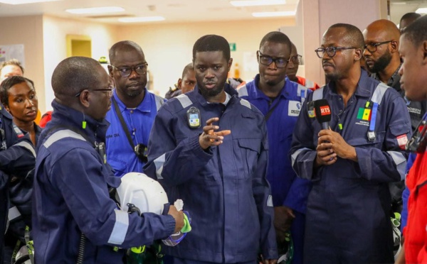 Premiers barils de pétrole au SÉNÉGAL- Les images exclusives de la visite sur la plateforme Sangomar du chef de l'Etat Bassirou Diomaye Diakhar Faye 
