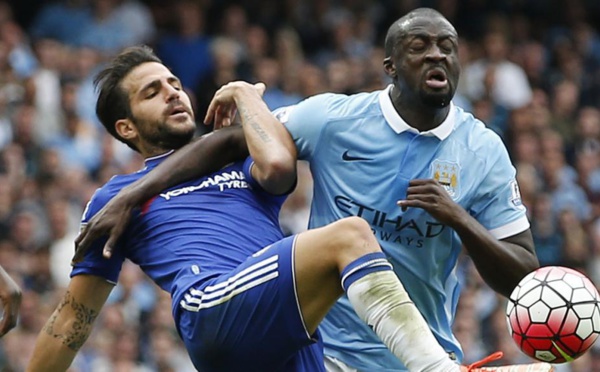 Foot: Manchester City plonge Chelsea dans le doute