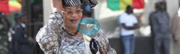 Aida Mbodj filmée à New York par dakarposte