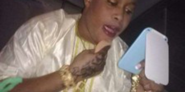 Photos-Quand l'homosexuel ... se maquille à la soirée de Waly Seck en Suède. Regardez