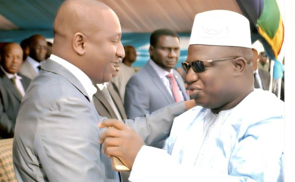 Inauguration Siège Port Autonome de Dakar à Bamako Sous la Présidence du Ministre Malien des Transports (Boubou Bleu, Bonnet Blanc)