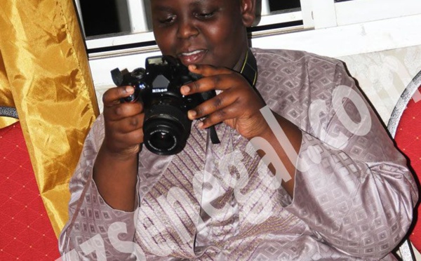 Ibrahima, l'autre fils de Macky, est passionné de photo