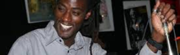 Le chanteur Mame Gor Diazaka se lance dans la restauration; il devient le propriétaire du couru "O 'BLED"