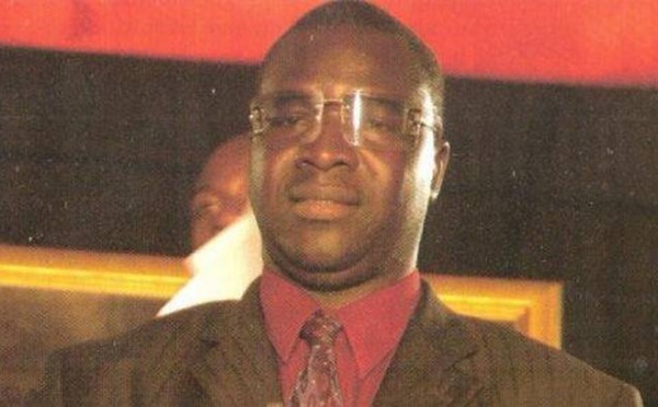 Babacar Lô une fortune de 10 milliards à 0 francs, cherche assistance sociale.