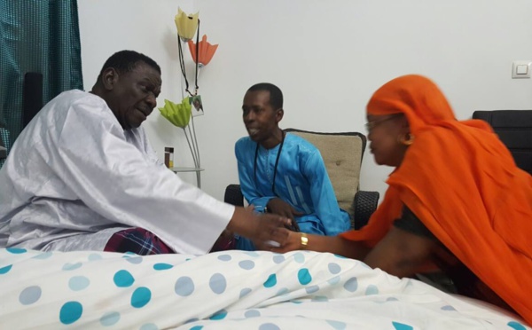 Le "Ziaar" du PDG de TSE/TRE Cheikh Amar et sa délégation chez Serigne Saliou Mbacké et chez Cheikh Béthio Thioune