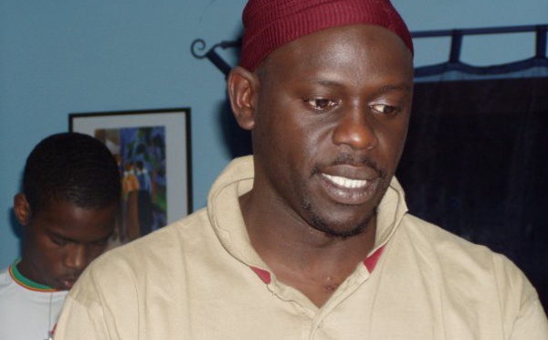 "Cette brave croyante dame que tu insulte a peut-être aidé ta maman à t'accoucher" a répliqué Daouda Faye au rappeur Niagass