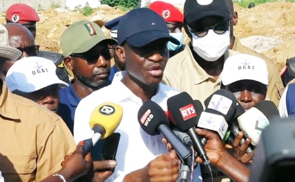 Dakar bientôt désencombrée- Le ministre de l’Intérieur, Bamba Cissé, dans l’action !