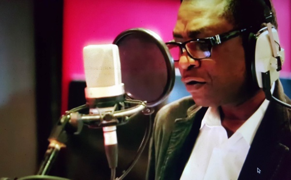 Le "Roi du Mbalax" revient en force avec un nouvel album ! (Extraits)