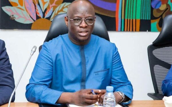 Soupçonné d'avoir camouflé un emprunt, Dakar défend une levée de 650 millions d’euros conforme aux 'règles du marché'