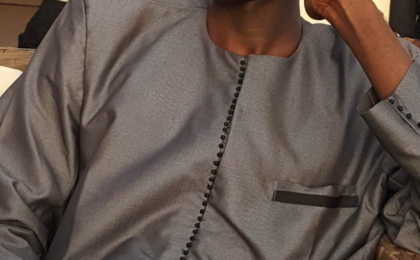Voici Serigne Khassim ibn Serigne Cheikh Astou Fall Mbacké, fidèle compagnon du Pr Macky Sall    !