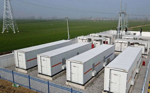 Le Sénégal engage la construction d’une centrale de stockage en partenariat avec l’AFD